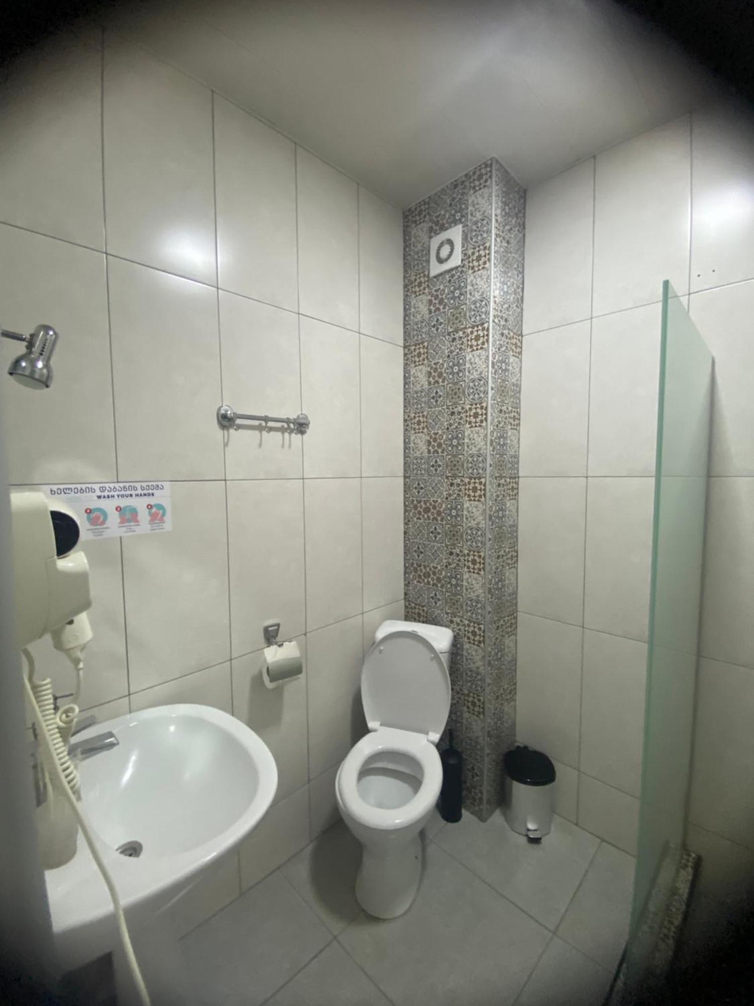 Hotel Elegant Kazbegi Exteriör bild