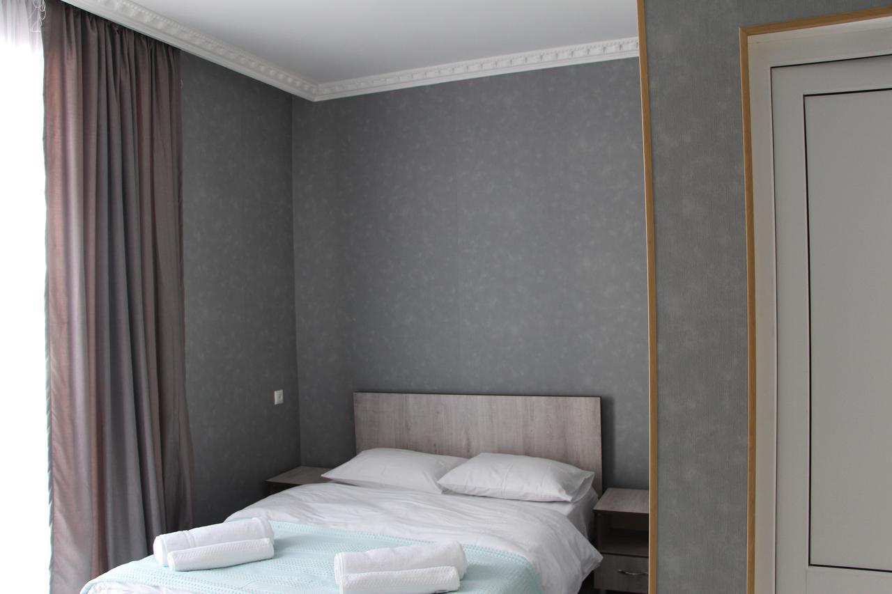 Hotel Elegant Kazbegi Exteriör bild
